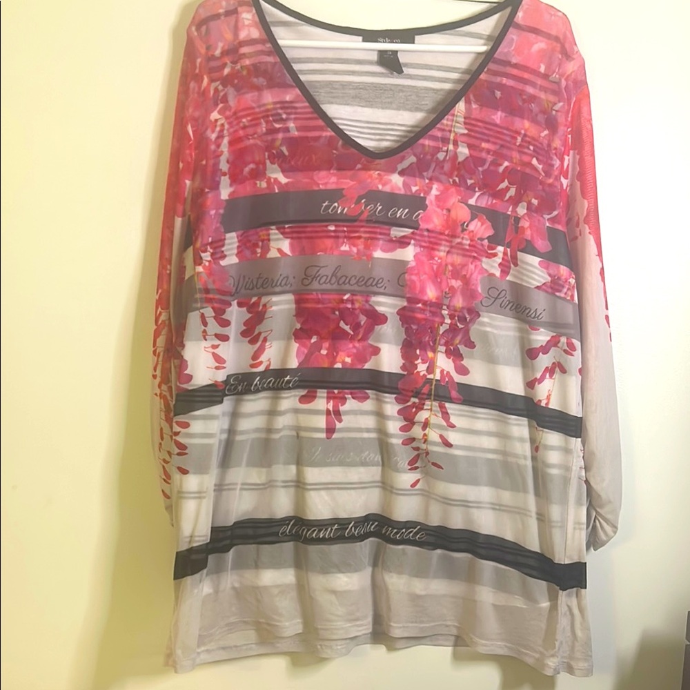 Style and Co. long sleeve v neck floral top size 3x pink gray romantic boho